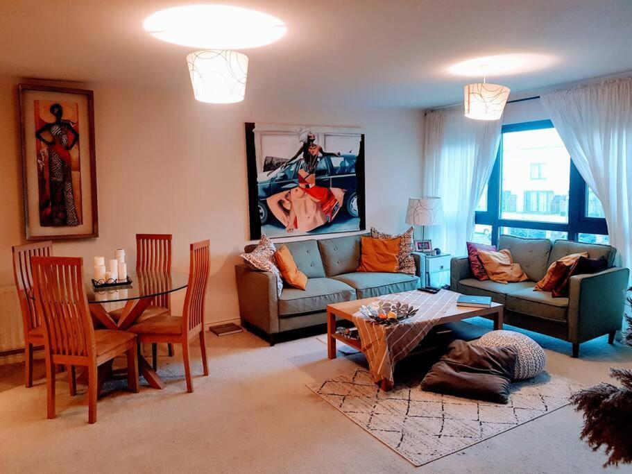 Central Spacious And Secure With A Double Bed Edgware Екстериор снимка
